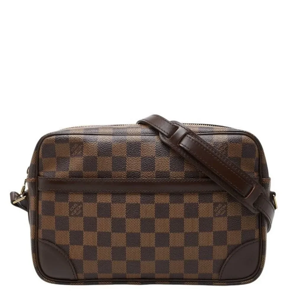 Louis Vuitton Trocadero 27 Crossbody Bag